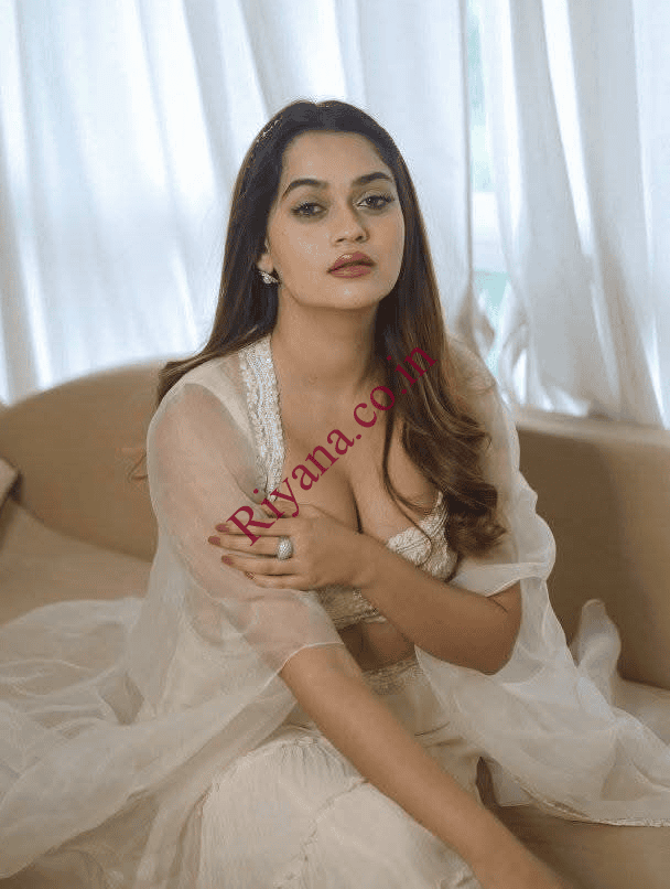 CALL GIRLS IN VASUNDHARA ENCLAVE ☎ 𝟵𝟵𝟭𝟭𝟭-𝟳𝟳𝟮𝟵𝟬 DELHI CALL GIRLS